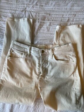 MOTHER Cropped Ankle Jeans in Cream